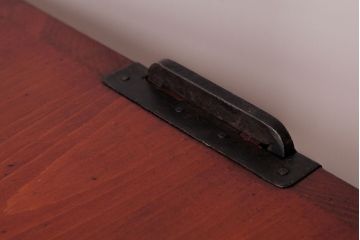 アンティーク家具　昭和初期　ヒノキ材　上品な雰囲気あふれる箪笥ローボード(チェスト、リビングボード、衣装箪笥)