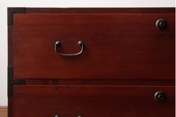 アンティーク家具　昭和初期　ヒノキ材　上品な雰囲気あふれる箪笥ローボード(チェスト、リビングボード、衣装箪笥)