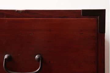 アンティーク家具　昭和初期　ヒノキ材　上品な雰囲気あふれる箪笥ローボード(チェスト、リビングボード、衣装箪笥)