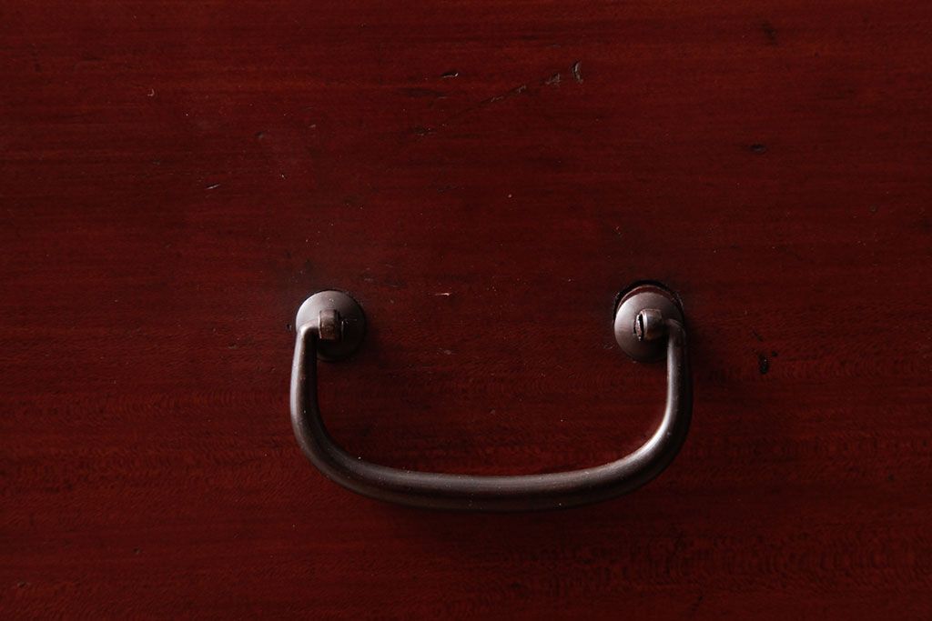 アンティーク家具　昭和初期　ヒノキ材　上品な雰囲気あふれる箪笥ローボード(チェスト、リビングボード、衣装箪笥)