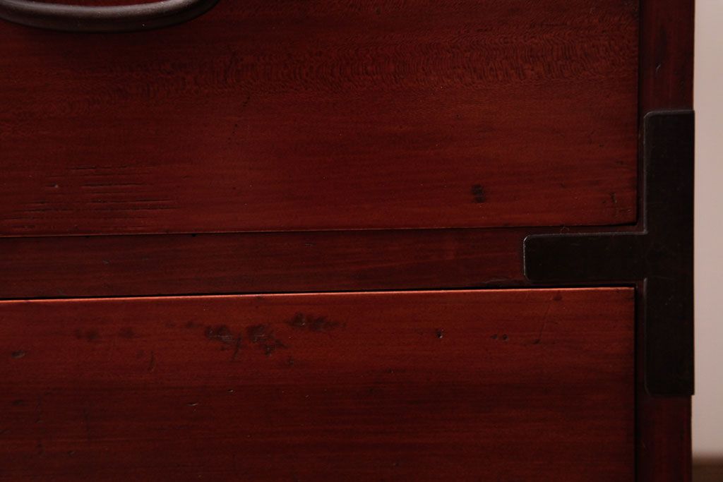 アンティーク家具　昭和初期　ヒノキ材　上品な雰囲気あふれる箪笥ローボード(チェスト、リビングボード、衣装箪笥)