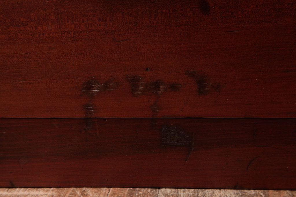 アンティーク家具　昭和初期　ヒノキ材　上品な雰囲気あふれる箪笥ローボード(チェスト、リビングボード、衣装箪笥)