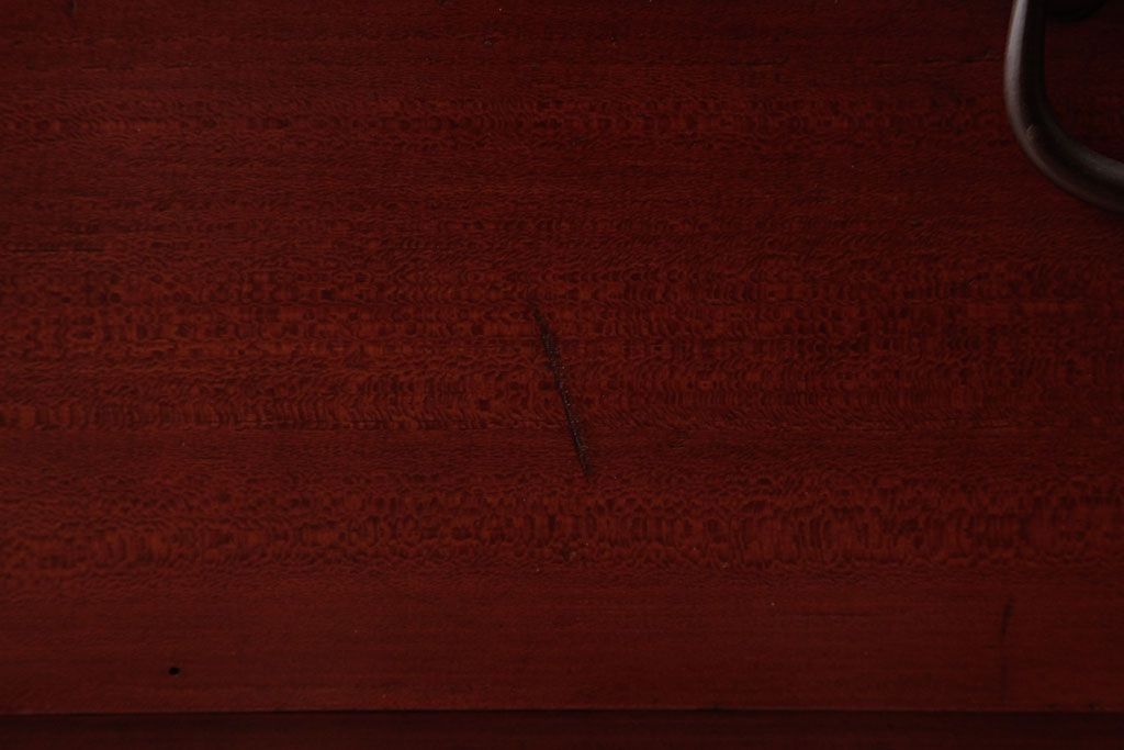 アンティーク家具　昭和初期　ヒノキ材　上品な雰囲気あふれる箪笥ローボード(チェスト、リビングボード、衣装箪笥)