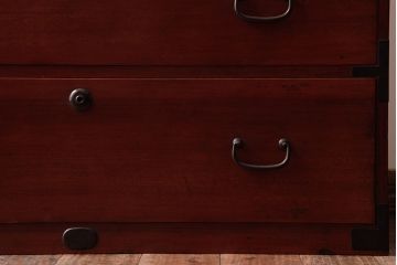 アンティーク家具　昭和初期　ヒノキ材　上品な雰囲気あふれる箪笥ローボード(チェスト、リビングボード、衣装箪笥)