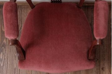 アンティーク家具　フランスアンティーク　マホガニー材　チッペンデール様式　優雅な佇まいのアームチェア(1人掛けソファ)