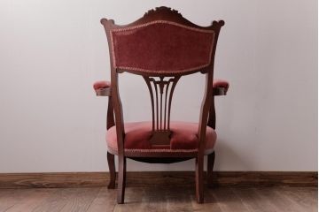 アンティーク家具　フランスアンティーク　マホガニー材　チッペンデール様式　優雅な佇まいのアームチェア(1人掛けソファ)