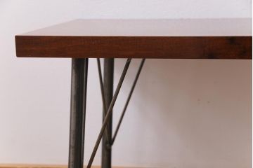 アンティーク家具　昭和中期　楠木材一枚板　シンプルなデザインが取り入れやすい鉄脚テーブル(サイドテーブル、ローテーブル、ベンチ)