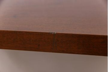 アンティーク家具　昭和中期　楠木材一枚板　シンプルなデザインが取り入れやすい鉄脚テーブル(サイドテーブル、ローテーブル、ベンチ)