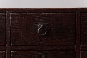 アンティーク家具　古民具・骨董　明治期　小振り　味わい深い風合いが魅力のアンティーク薬箪笥(小引き出し)
