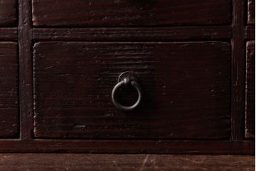 アンティーク家具　古民具・骨董　明治期　小振り　味わい深い風合いが魅力のアンティーク薬箪笥(小引き出し)