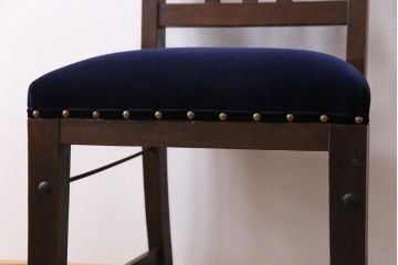 アンティーク家具　和製アンティーク　ナラ材　シックな雰囲気漂うクッションチェア(ダイニングチェア)