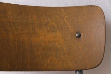 ヴィンテージ家具　イギリスビンテージ　ジャンク感が楽しめる使い込まれたスクールチェア(ワークチェア、板座チェア)