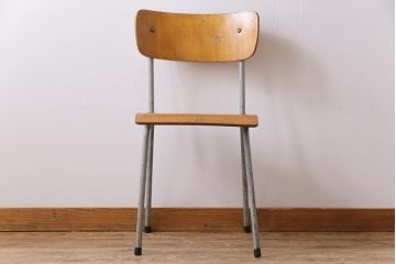 ヴィンテージ家具　イギリスビンテージ　ジャンク感が楽しめる使い込まれたスクールチェア(ワークチェア、板座チェア)(1)