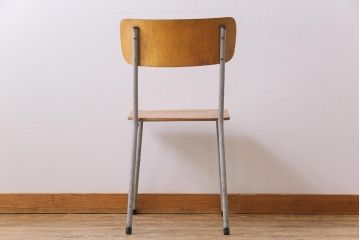 ヴィンテージ家具　イギリスビンテージ　ジャンク感が楽しめる使い込まれたスクールチェア(ワークチェア、板座チェア)(1)