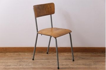 ヴィンテージ家具　イギリスビンテージ　ジャンク感が楽しめる使い込まれたスクールチェア(ワークチェア、板座チェア)(2)