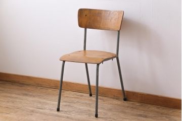 ヴィンテージ家具　イギリスビンテージ　ジャンク感が楽しめる使い込まれたスクールチェア(ワークチェア、板座チェア)(2)