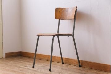 ヴィンテージ家具　イギリスビンテージ　ジャンク感が楽しめる使い込まれたスクールチェア(ワークチェア、板座チェア)(2)