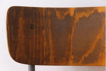 ヴィンテージ家具　イギリスビンテージ　メンズライクなアレンジにおすすめのスクールチェア(ワークチェア、板座チェア)(1)