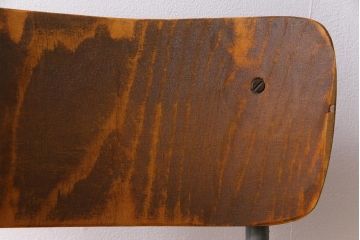 ヴィンテージ家具　イギリスビンテージ　メンズライクなアレンジにおすすめのスクールチェア(ワークチェア、板座チェア)(1)