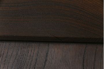 和製アンティーク　総ケヤキ材　無骨な雰囲気を漂わせるシンプルな蔵戸(引き戸、建具、玄関戸)