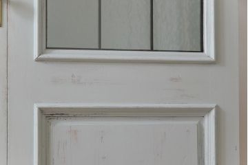 イギリスアンティーク　チーク材　両開き　シャビーシックな雰囲気がお洒落なペイント親子ドア(建具、木製扉)