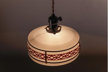 昭和期　花のモチーフが可愛らしいレトロなペンダントライト(天井照明、シェード)(1)