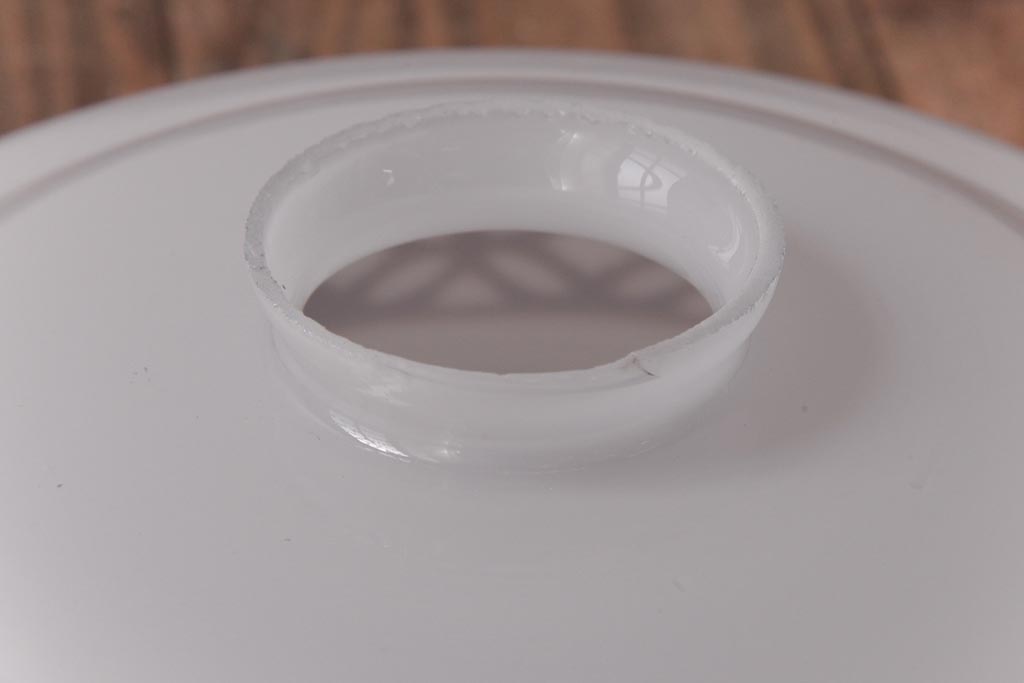 昭和期　花のモチーフが可愛らしいレトロなペンダントライト(天井照明、シェード)(1)