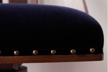 レトロ家具　ナラ材　透かし彫りが可愛らしいレトロな回転チェア(椅子)