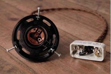 昭和初期(戦前)　レトロな空間づくりに活躍する平笠シェード(天井照明、電笠)