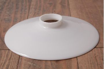 昭和初期(戦前)　レトロな空間づくりに活躍する平笠シェード(天井照明、電笠)