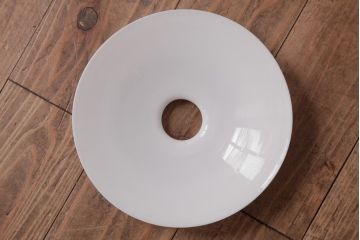 昭和初期(戦前)　レトロな空間づくりに活躍する平笠シェード(天井照明、電笠)