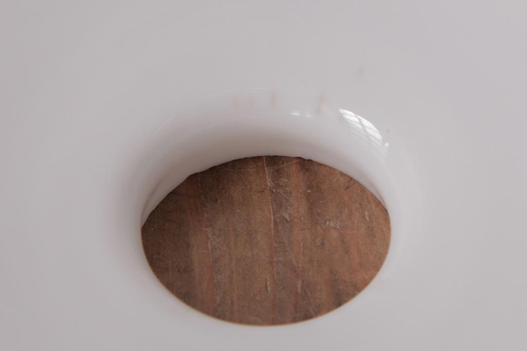 昭和初期(戦前)　レトロな空間づくりに活躍する平笠シェード(天井照明、電笠)