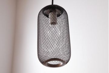 激レア品!　網目のデザインが格好いいアイアン製天井照明(吊り下げ照明)