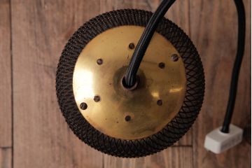 激レア品!　網目のデザインが格好いいアイアン製天井照明(吊り下げ照明)