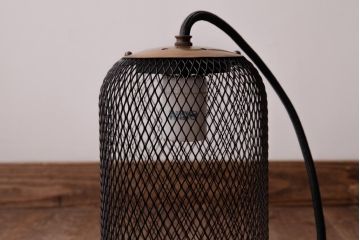 激レア品!　網目のデザインが格好いいアイアン製天井照明(吊り下げ照明)