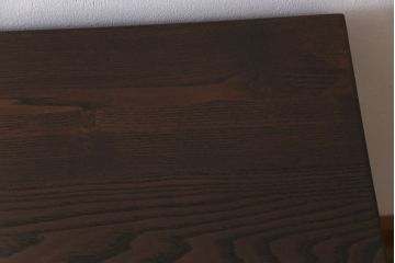 アンティーク家具　和製アンティーク　栗材　重厚な佇まいが存在感を放つ薄型の両袖机(デスク、在宅ワーク、在宅用作業台、カウンターテーブル)