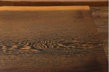 民芸家具　ビンテージ　鉄刀木(タガヤサン)　艶やかな質感と濃淡の杢目が美しいセンターテーブル(定価50万円)(座卓)