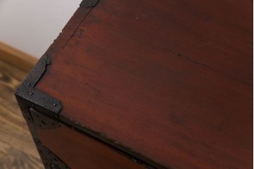 アンティーク家具　和製アンティーク　漆塗り　3尺　華やかさと風情を感じる最上箪笥(時代箪笥)