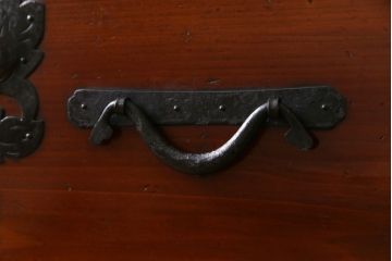 アンティーク家具　和製アンティーク　漆塗り　3尺　華やかさと風情を感じる最上箪笥(時代箪笥)