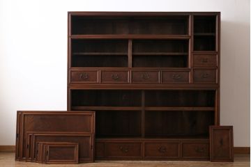 アンティーク家具　最高級　特別注文造り　三方ケヤキ無垢材の二段重ね水屋箪笥(茶箪笥、収納棚、食器棚)