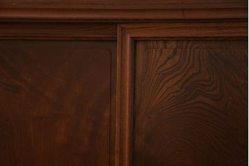 アンティーク家具　最高級　特別注文造り　三方ケヤキ無垢材の二段重ね水屋箪笥(茶箪笥、収納棚、食器棚)