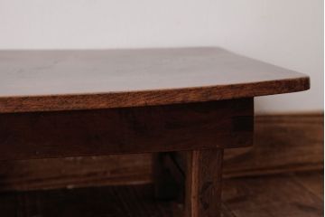 レトロ家具　昭和レトロ　丸みのある天板が愛らしさを加える角ちゃぶ台(座卓、ローテーブル)