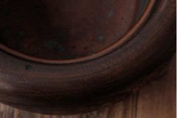 アンティーク雑貨　和製アンティーク　桐材製　古い木の質感が味わい深いくり抜き火鉢(2)
