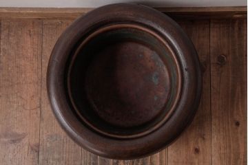 アンティーク雑貨　和製アンティーク　桐材製　古い木の質感が味わい深いくり抜き火鉢(2)