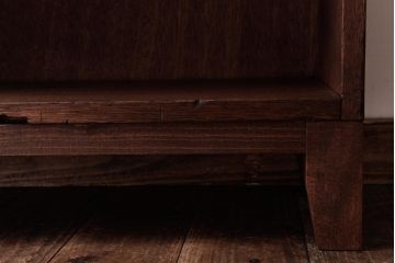 レトロ家具　昭和レトロ　当店リメイク　ジャンクスタイルにも似合う脚付きオープンラック(飾り棚)