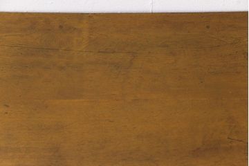 リメイク家具　ナラ材　素朴な木の風合いがレトロなセンターテーブル(ローテーブル、リビングテーブル、作業台)