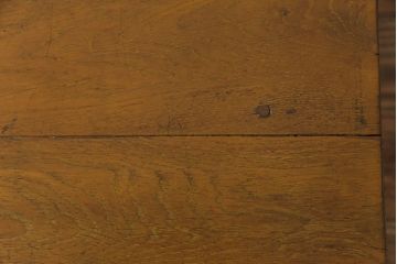 リメイク家具　ナラ材　素朴な木の風合いがレトロなセンターテーブル(ローテーブル、リビングテーブル、作業台)