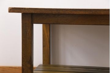 リメイク家具　ナラ材　素朴な木の風合いがレトロなセンターテーブル(ローテーブル、リビングテーブル、作業台)