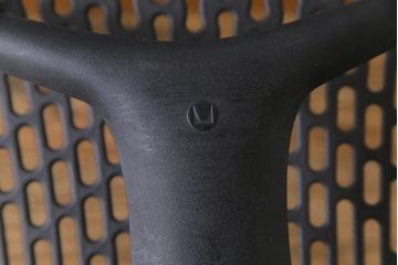 中古　ハーマンミラー社(Hermanmiller)　Mirra Chair　ミラチェア(オフィスチェア、椅子、イス)(定価約13万円)