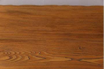 中古　杉材一枚板　木目の美しさを際立たせる浮造り仕上げのローテーブル(座卓、センターテーブル、リビングテーブル)